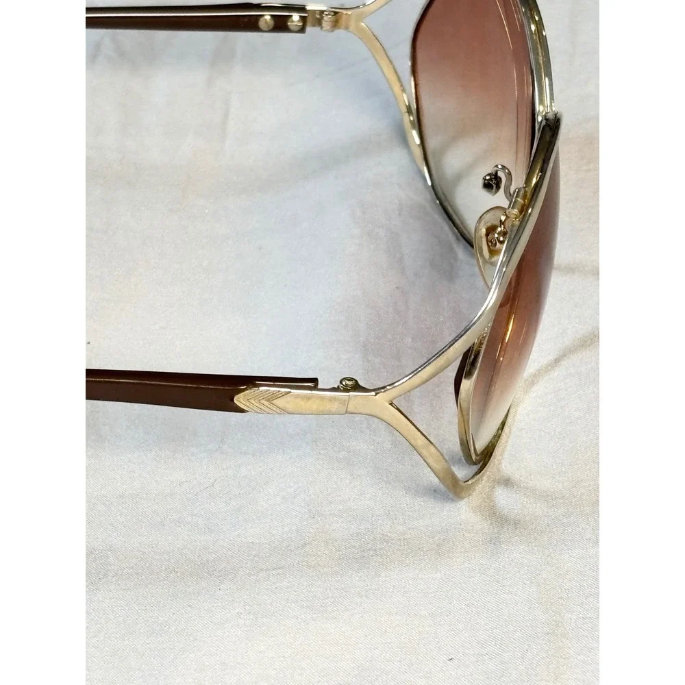 Vintage 80s Butterfly Sunglasses Gold Tone Metal Brown Gradient Lens Women